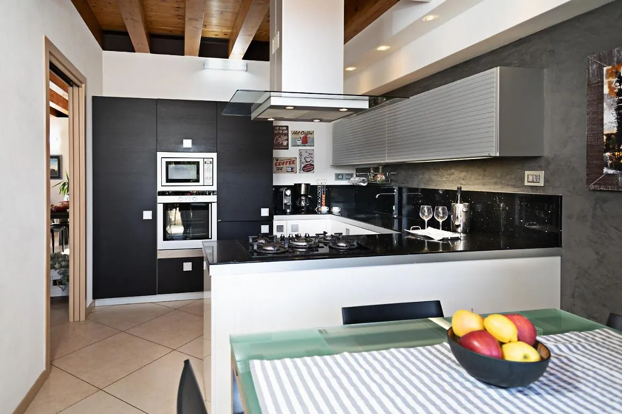 Villa Love - Regarda Travel Lazise Italy